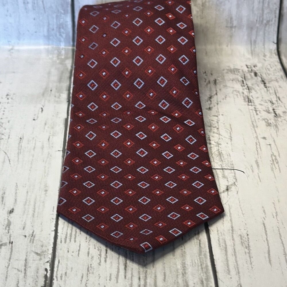 Brooks Brothers Makers Pure Silk tie Woven in Italy Made in‎ USA necktie Tie Red